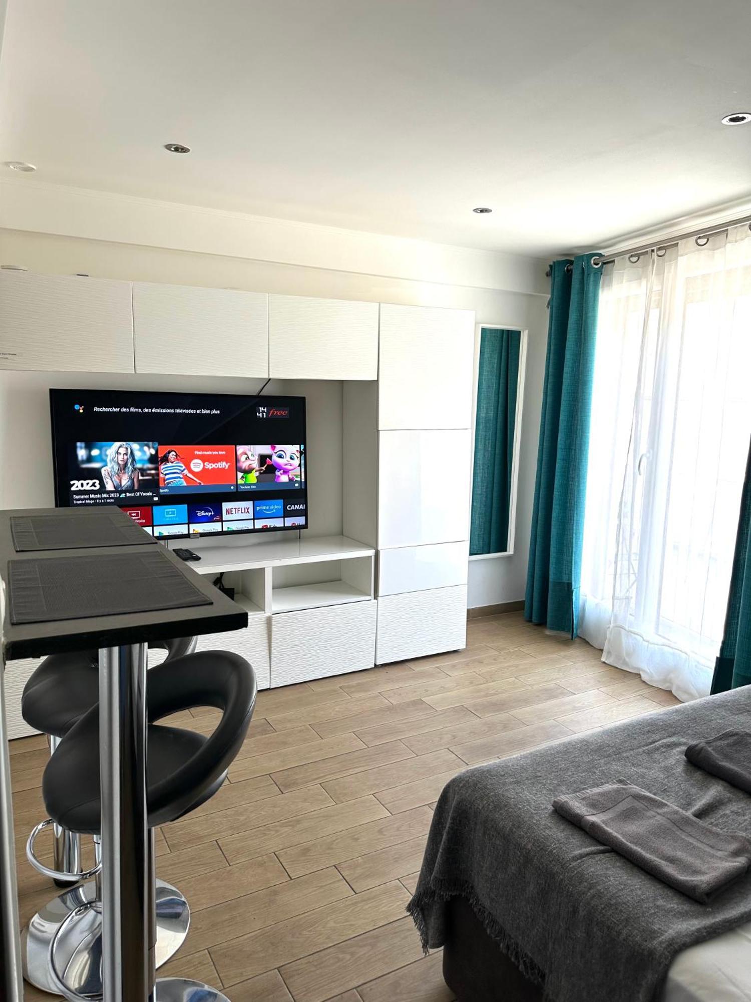 Studio Gare Saint Charles Марсель Екстер'єр фото