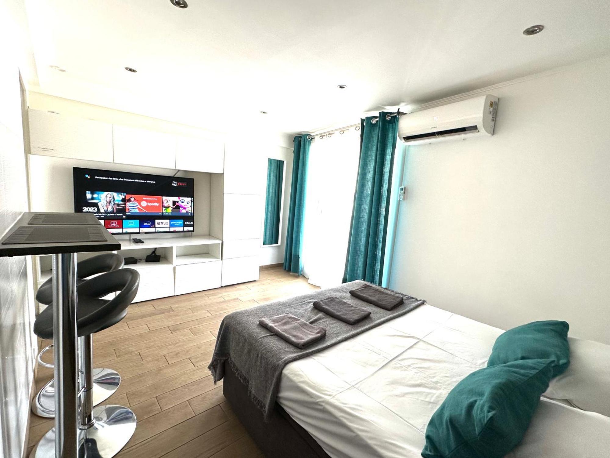 Studio Gare Saint Charles Марсель Екстер'єр фото