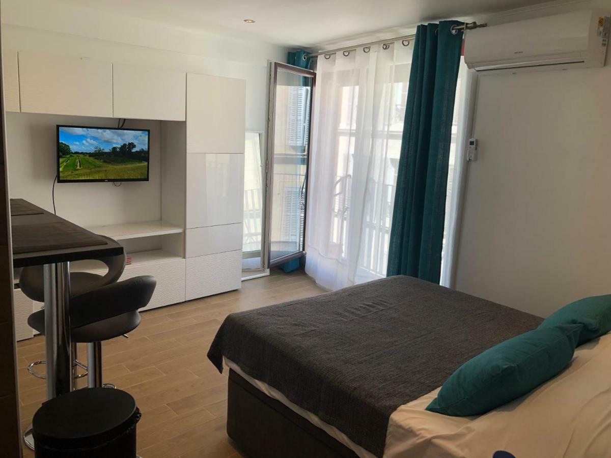 Studio Gare Saint Charles Марсель Екстер'єр фото